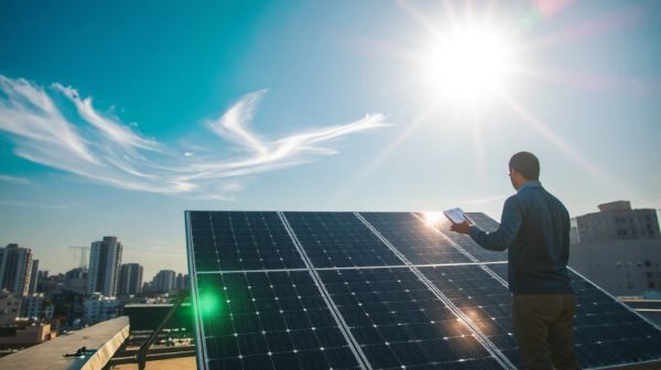 5 manières dont les panneaux photovoltaïques diminuent vos coûts d'énergie
