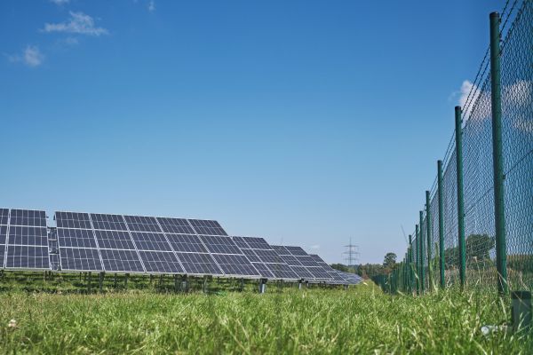 5 manières dont les panneaux photovoltaïques diminuent vos coûts d'énergie